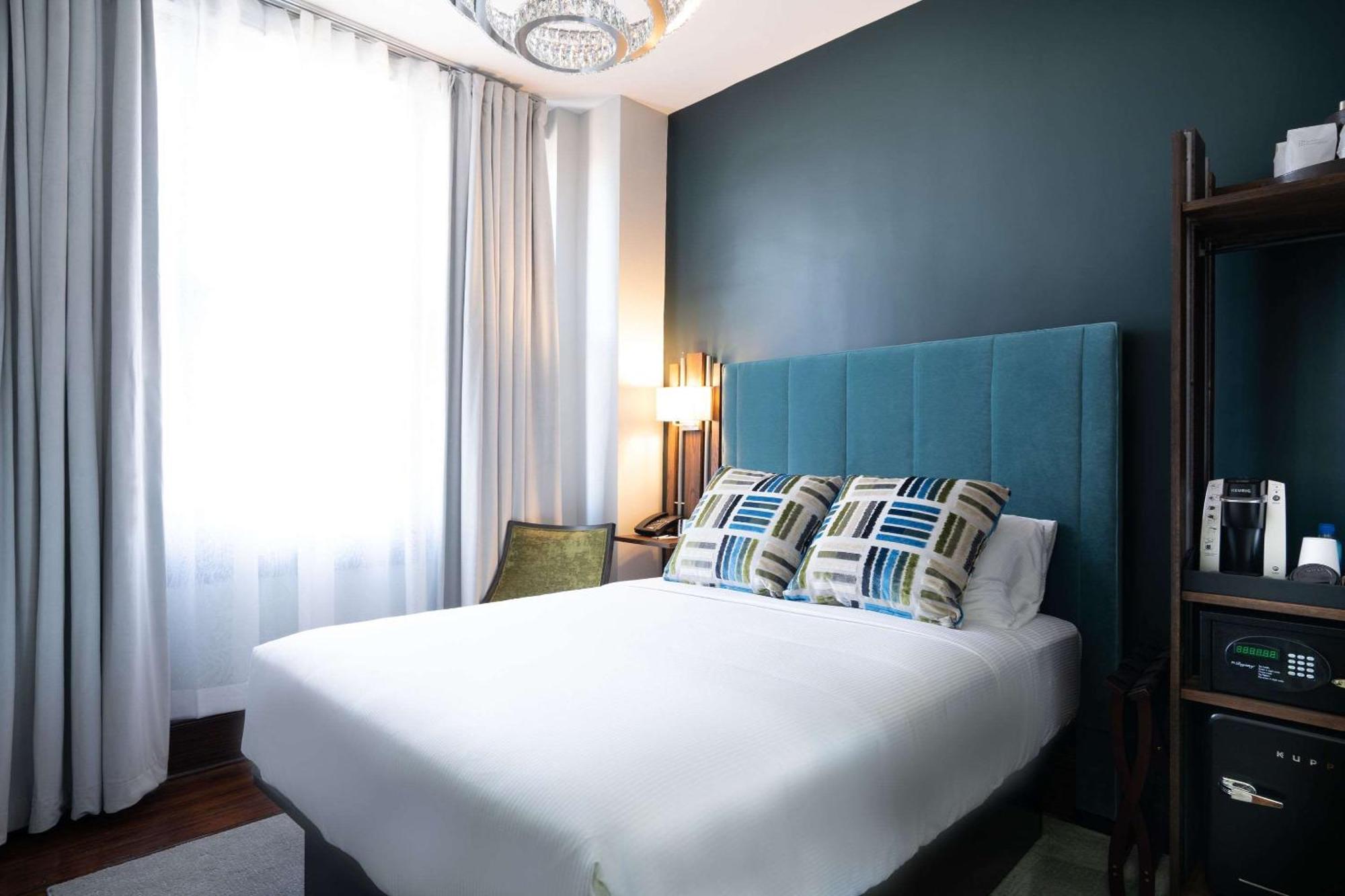 The Esquire Hotel Downtown Gastonia, Ascend Hotel Collection Exteriör bild